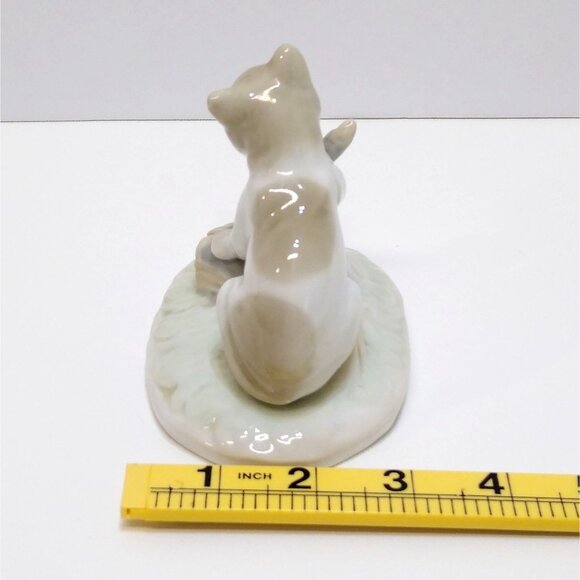 Porcelain Cat Climbing Tree Figurine 1970s Vintage RARE Hard To Find Collectible - Picture 9 of 10